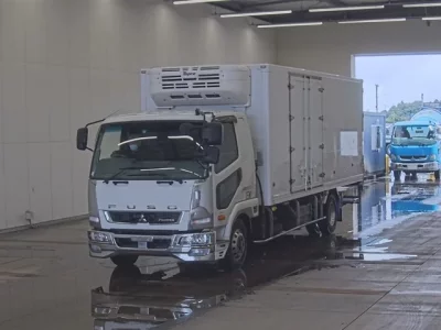 Mitsubishi FUSO FIGHTER