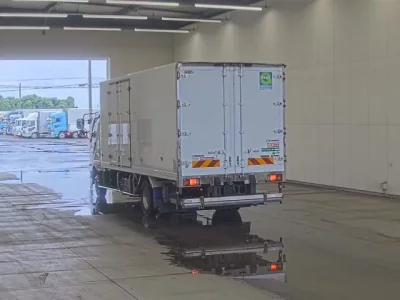 Mitsubishi FUSO FIGHTER