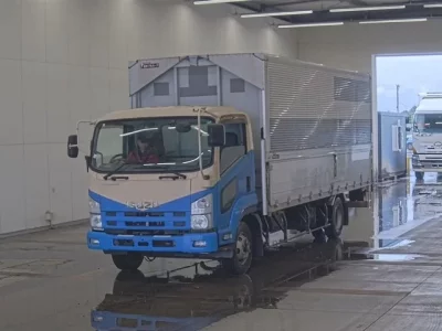 Isuzu FORWARD