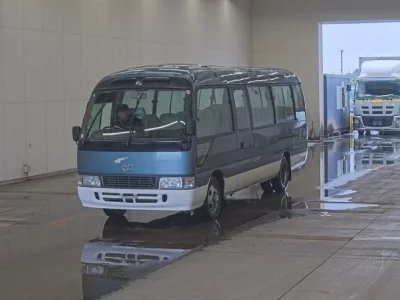 Toyota COASTER