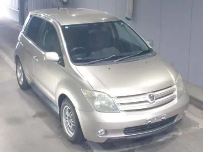 Toyota IST