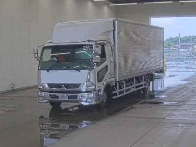 Mitsubishi FUSO FIGHTER