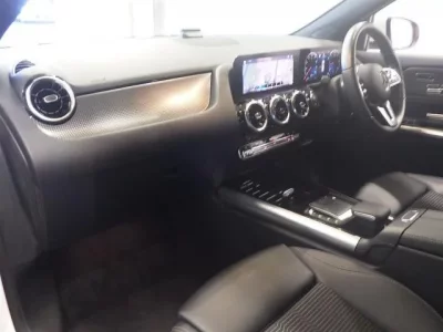 Mercedes-Benz GLA CLASS