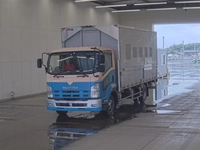 Isuzu FORWARD