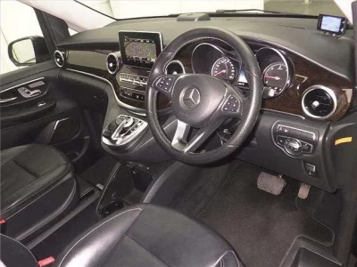 Mercedes-Benz V CLASS