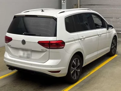 Volkswagen GOLF TOURAN