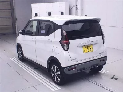 Mitsubishi EK X