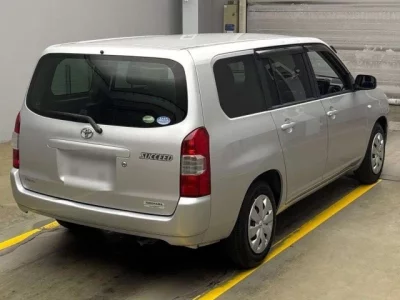 Toyota SUCCEED