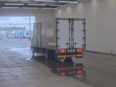 Mitsubishi FUSO FIGHTER