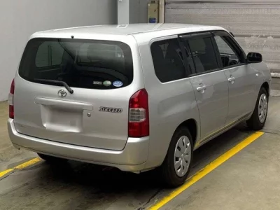 Toyota SUCCEED