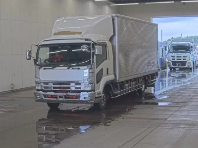 Isuzu FORWARD