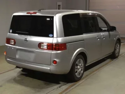 Nissan LAFESTA
