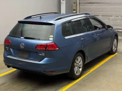Volkswagen GOLF VARIANT