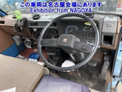 Isuzu TRUCK