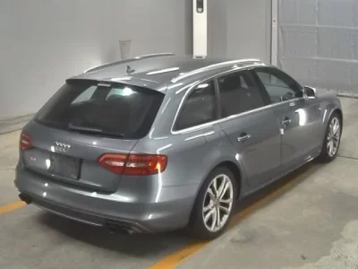 Audi S4