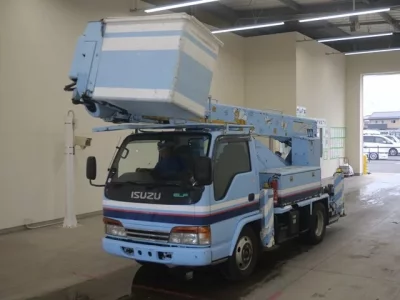 Isuzu ELF