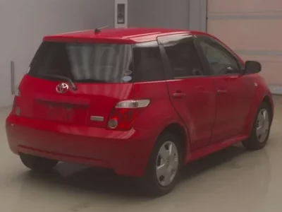 Toyota IST