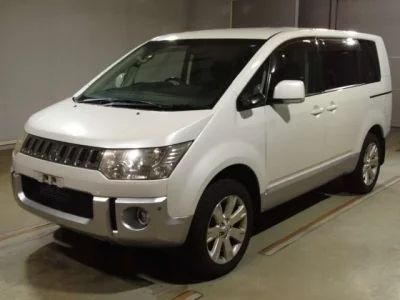 Mitsubishi DELICA D5