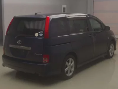 Toyota ISIS