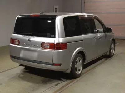 Nissan LAFESTA