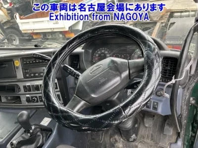 Hino TRUCK