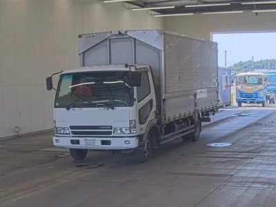 Mitsubishi FUSO FIGHTER