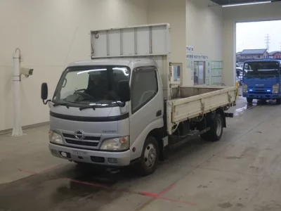Hino DUTRO
