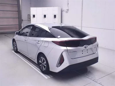 Toyota PRIUS PHV