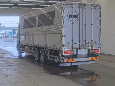 Hino PROFIA