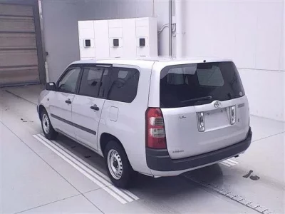 Toyota SUCCEED