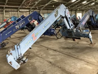 TADANO CRANE