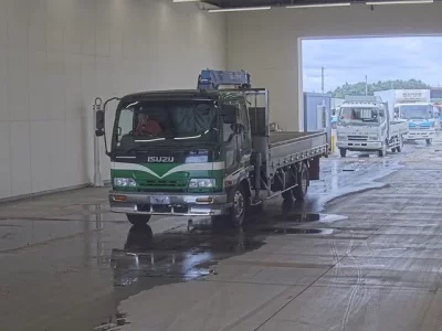 Isuzu FORWARD