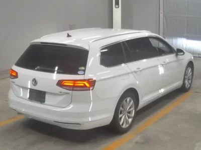 Volkswagen PASSAT VARIANT