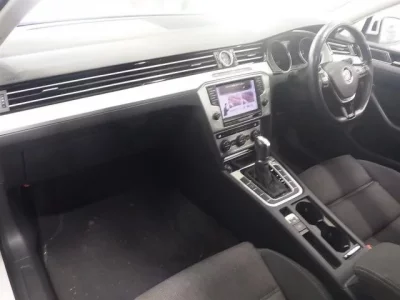 Volkswagen PASSAT VARIANT
