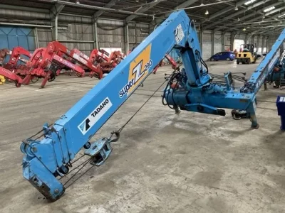TADANO CRANE