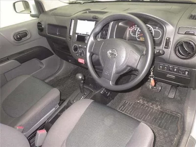 Nissan AD