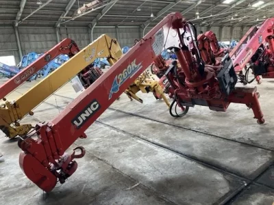 OTHERS UNIC CRANE