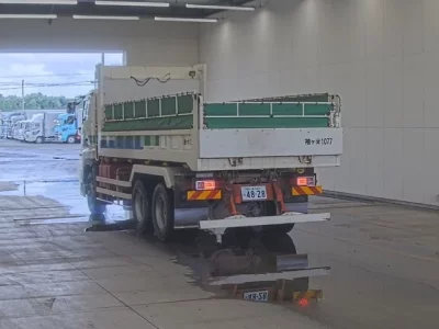 Hino TRUCK