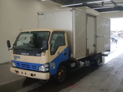 Isuzu ELF