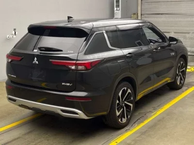 Mitsubishi OUTLANDER PHEV