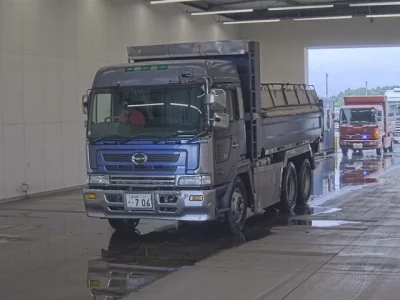 Hino TRUCK