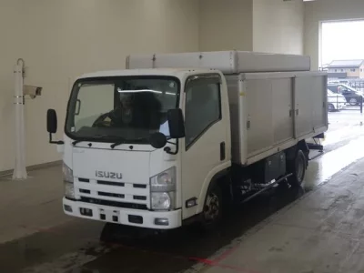 Isuzu ELF