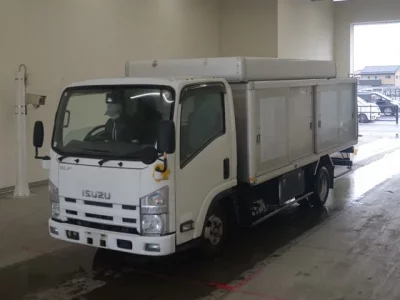 Isuzu ELF