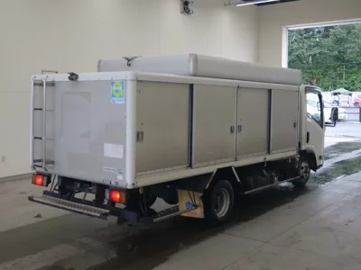 Isuzu ELF