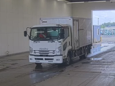 Isuzu FORWARD
