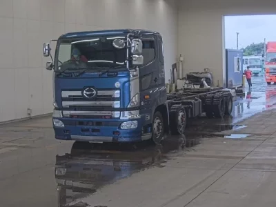 Hino TRUCK