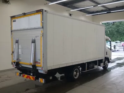 Isuzu ELF