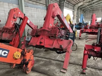 OTHERS UNIC CRANE