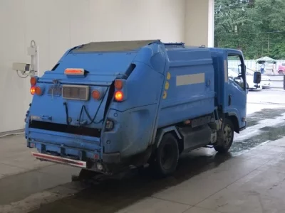Isuzu ELF