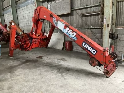 OTHERS UNIC CRANE
